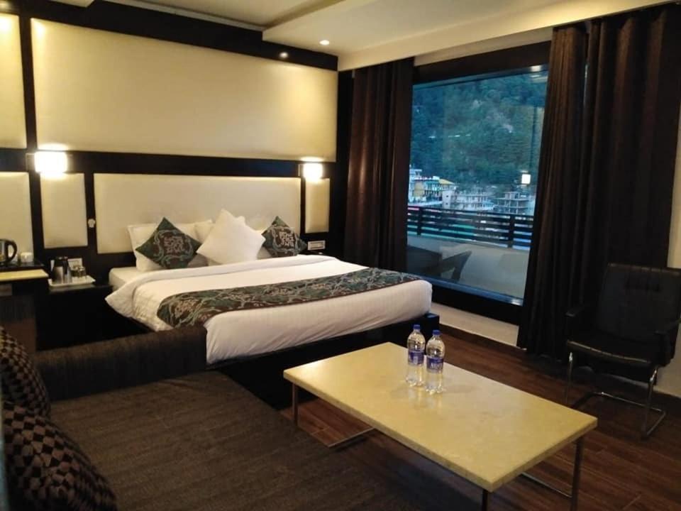 Hotel Black Magic Dharamshala Exterior photo